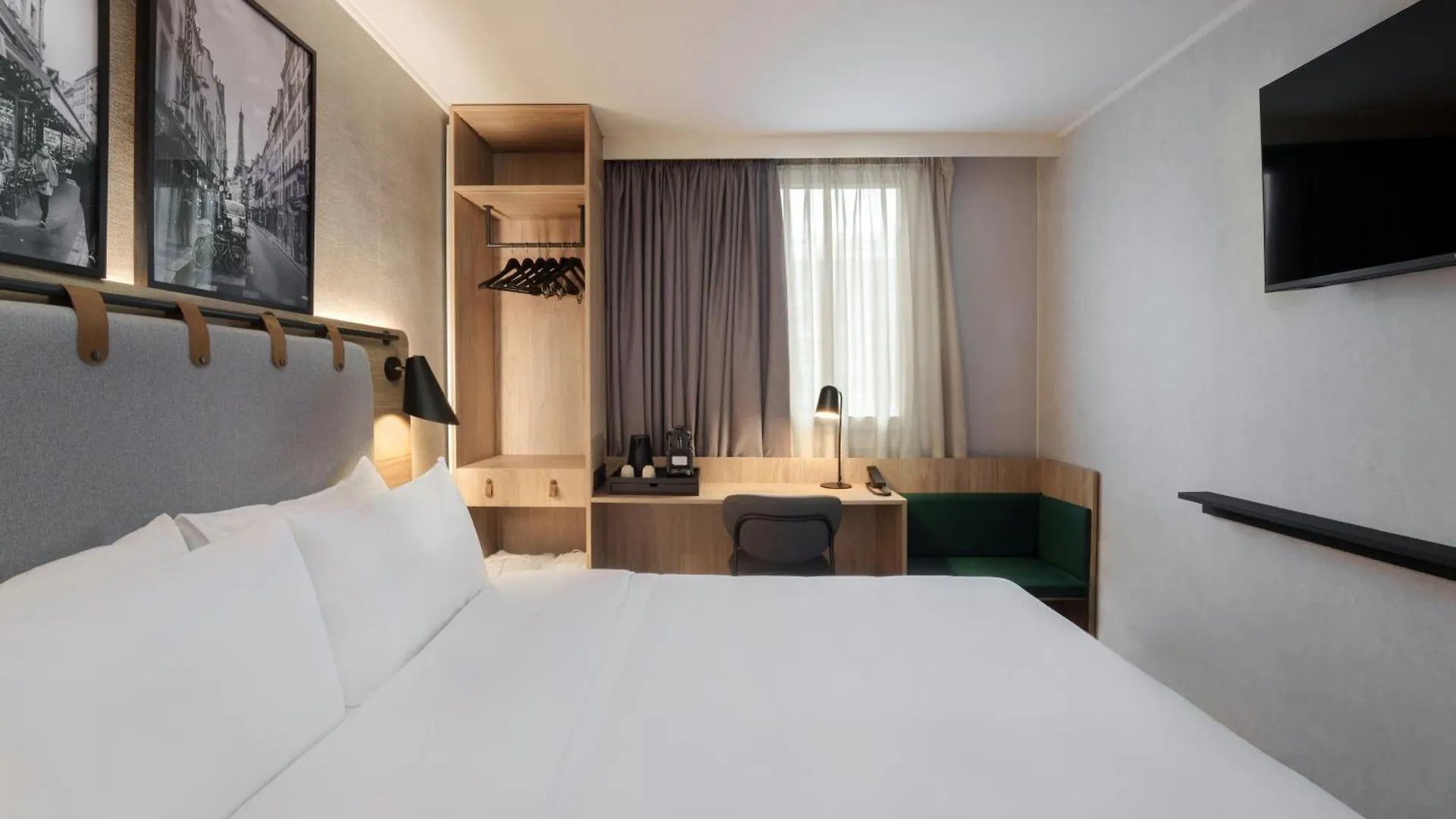 Campanile 15 - Tour Eiffel Hotel Paryż